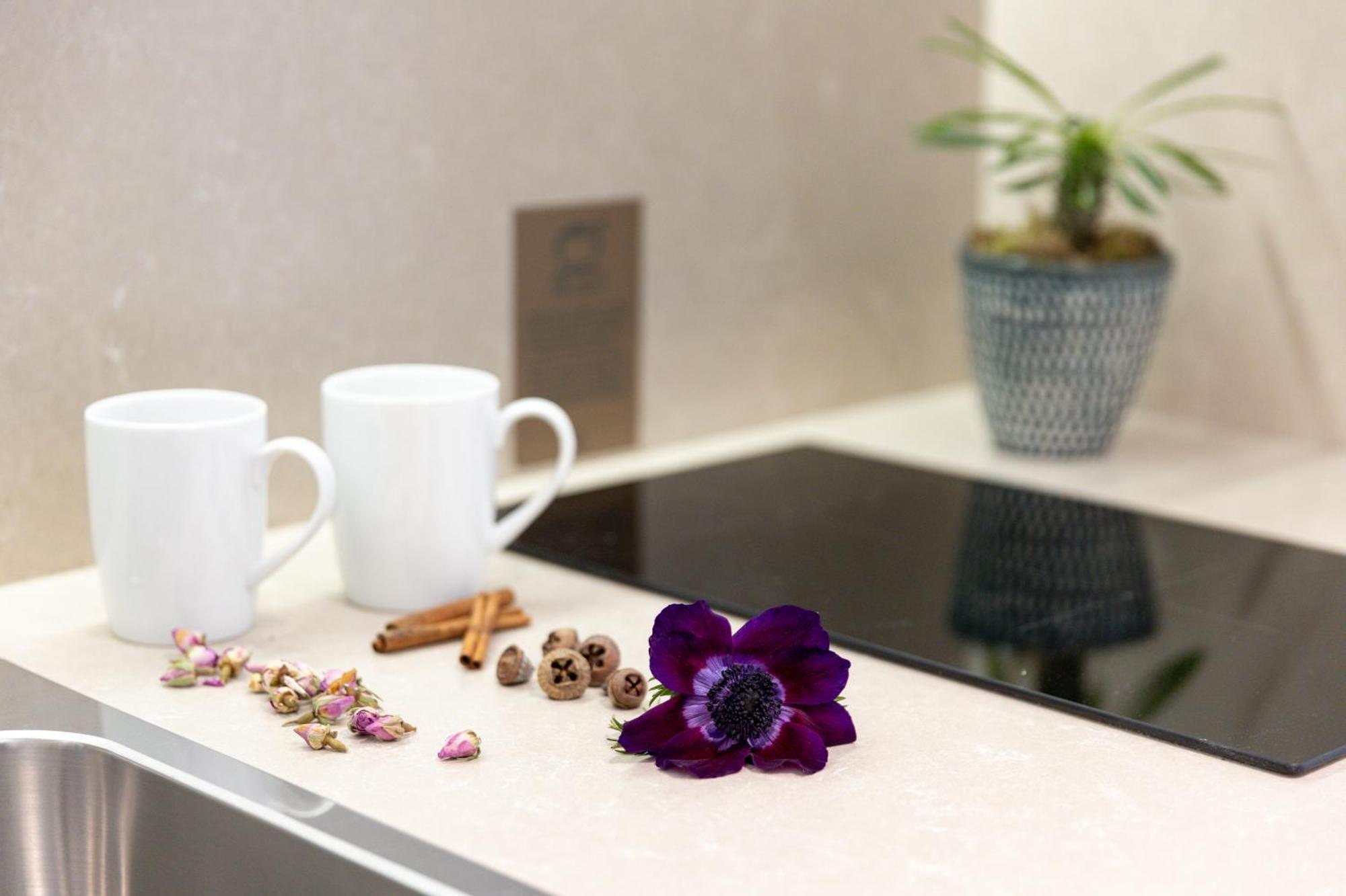 Hatelier Garda Home By Enjoy Garda Hotel Пескьера-дель-Гарда Экстерьер фото